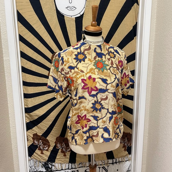 🌈 Amazing Vintage Boho designer top - Picture 3 of 11